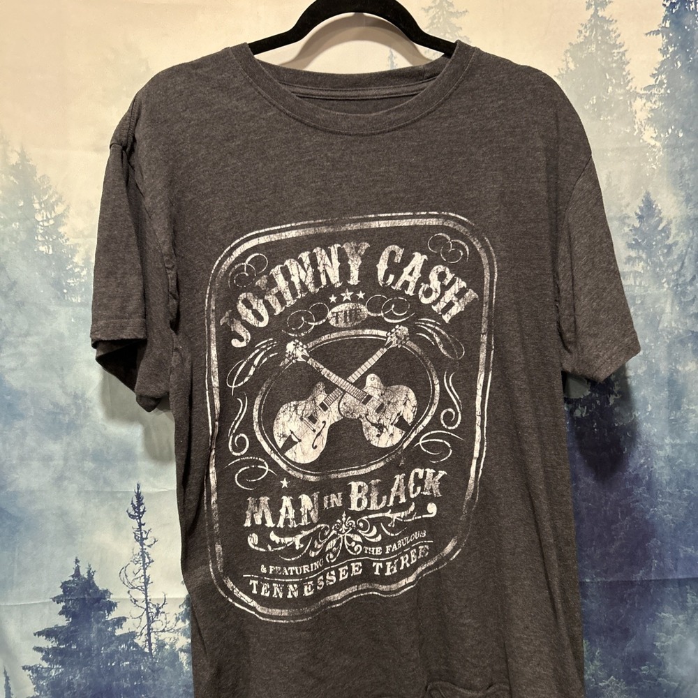 Johnny Cash Man in Black Charcoal Gray Tee TShirt XL